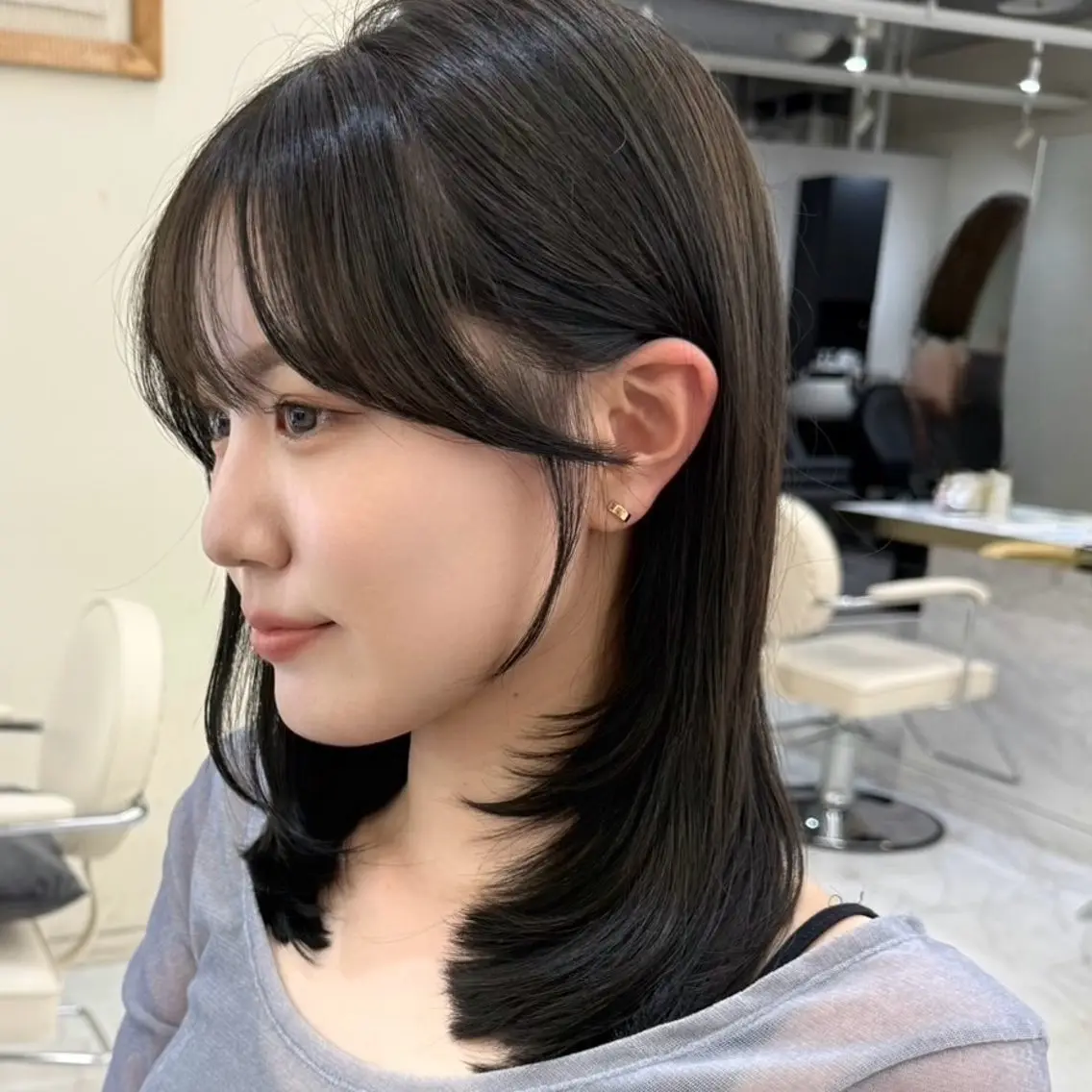 ミディアム ボブ 顔周りカット 髪質改善 韓国風ヘア レイヤーカット カット ヘアカラー CHAINON CENTREのヘアスタイル