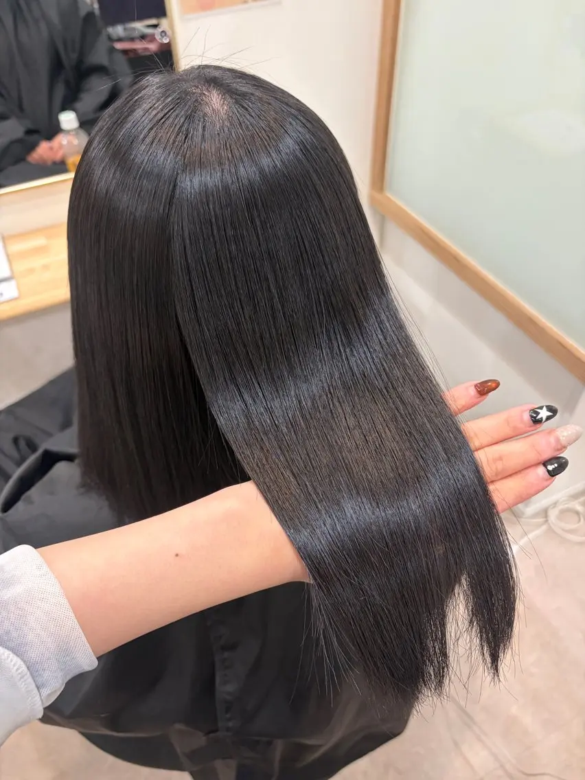 ロング ヘアカラー 縮毛矯正 艶髪矯正🫧Lir ゆいのヘアスタイル