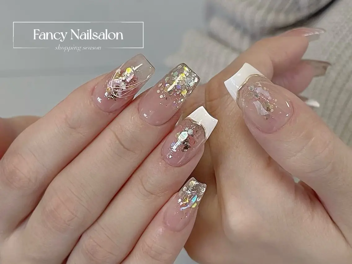 ネイル チークネイル フットネイル グラデーション 韓国ネイル ニュアンスネイル Fancyネイル サロン練馬店のネイルデザイン