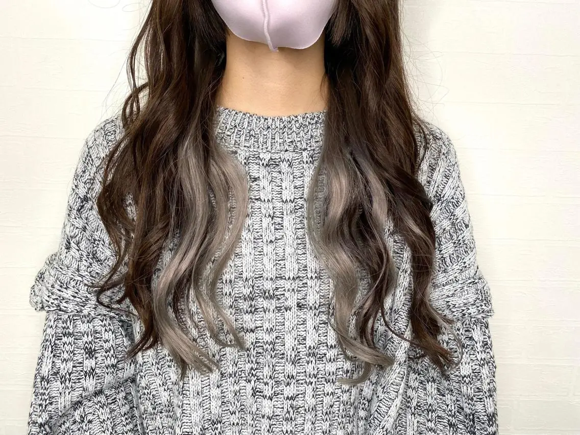 ロング カラー ブリーチカラー特化 U-topia小島のヘアスタイル