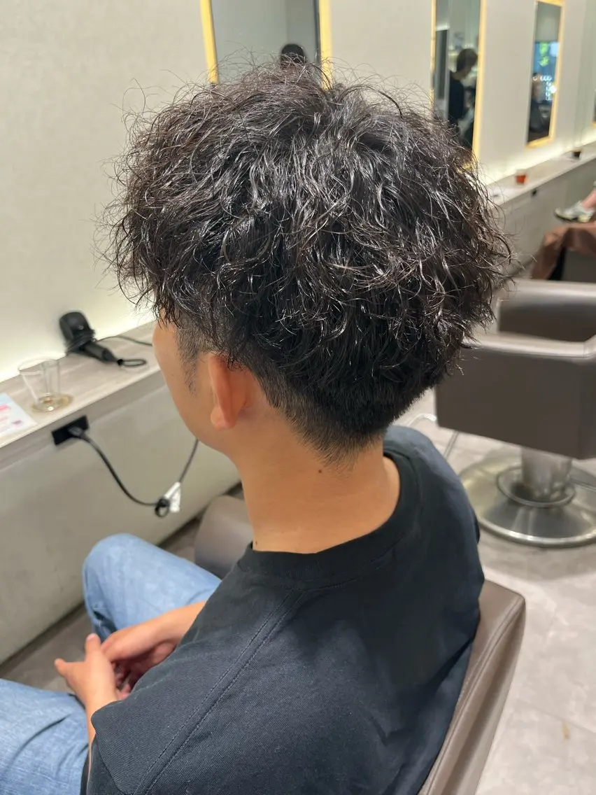 パーマ メンズ メンズパーマ ツイストスパイラルパーマ スパイラルパーマ 吉見 涼のヘアスタイル