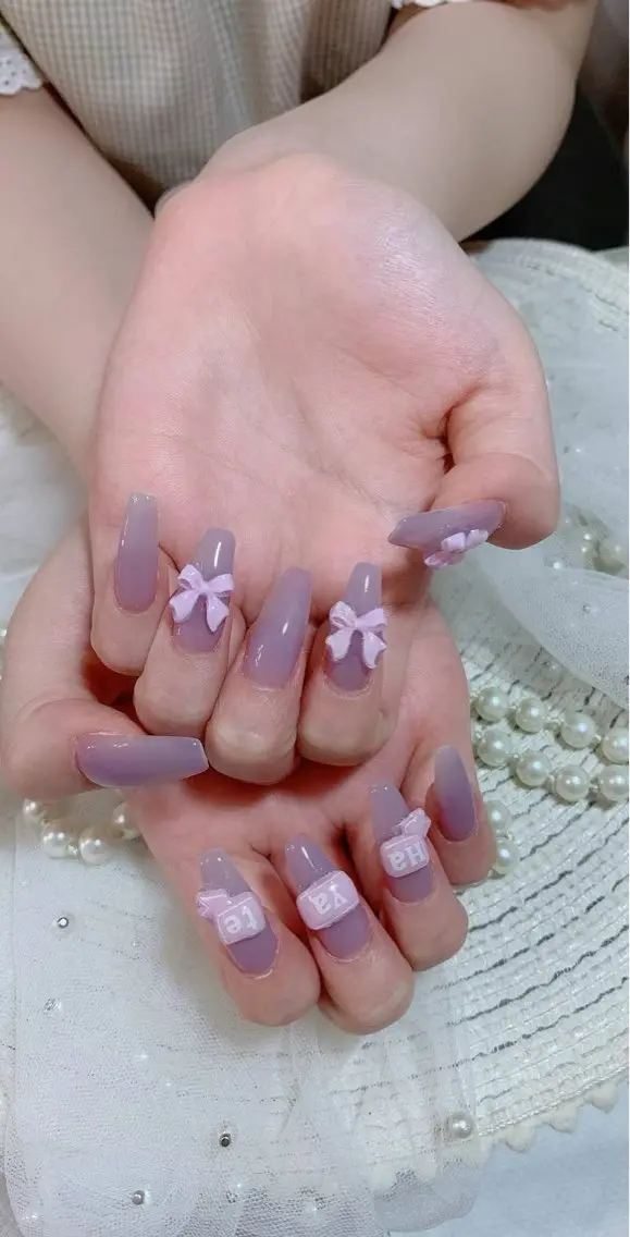 ネイル ハンドネイル ネイルサロンAiri 長さ出し·シンプルのネイルデザイン