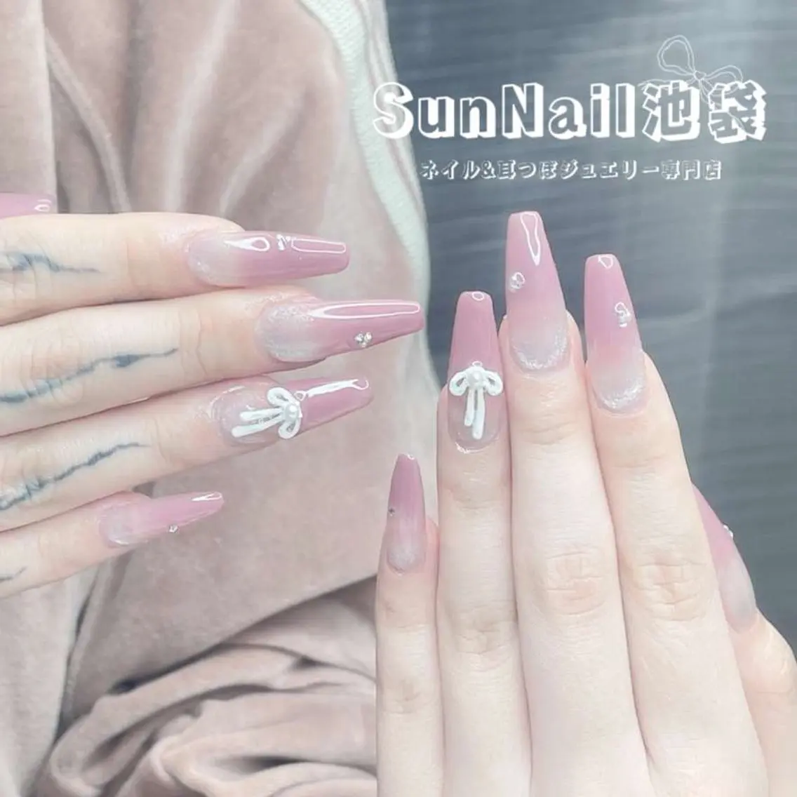 ネイル チークネイル 長さ出し フラワーネイル フレンチネイル ガーリー sun nail池袋 モデル募集のネイルデザイン