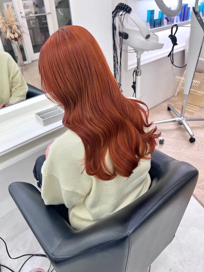 ロング カラー カット ヘアカラー NANO／ ブリーチ×レイヤーのヘアスタイル