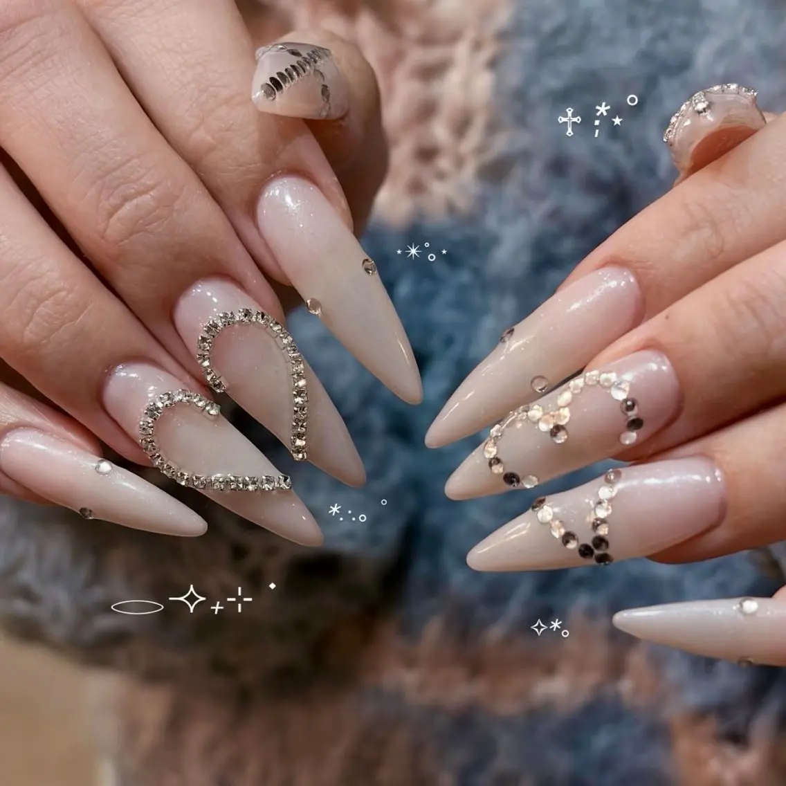 ネイル 韓国ネイル マグネットネイル 持ち込み ハンドネイル Mimi Nail_Royalのネイルデザイン