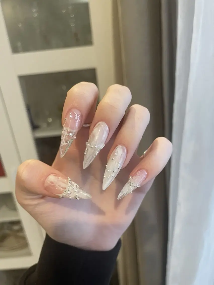 ネイル 韓国ネイル マグネットネイル 持ち込み Dyo Nail_Royalのネイルデザイン