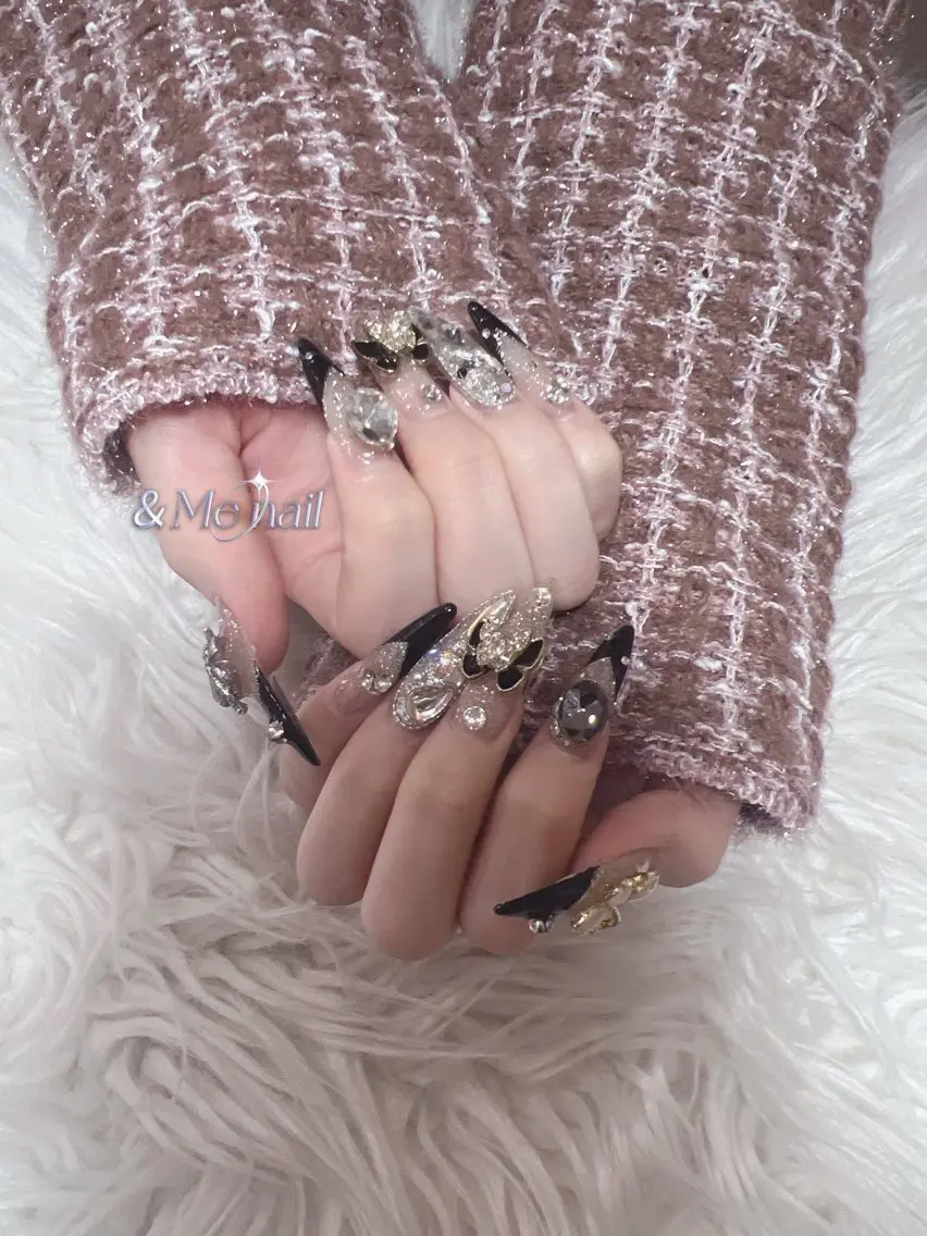 ネイル ハンドネイル &ME シシのネイルデザイン