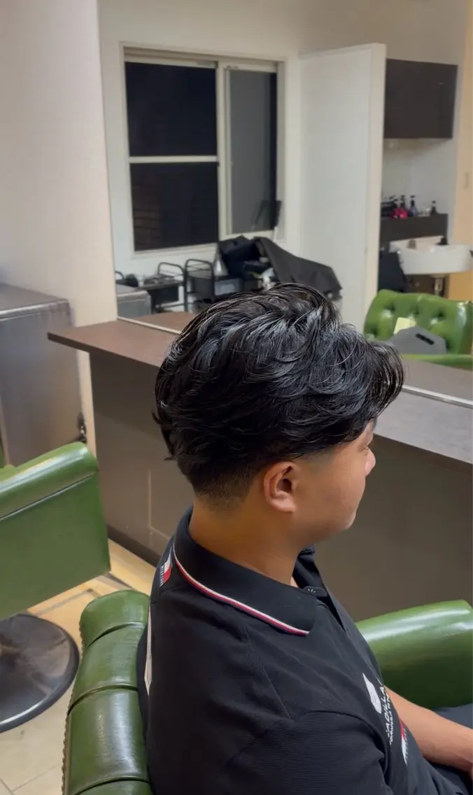 ミディアム カット tidehair 晃希　コウキのヘアスタイル