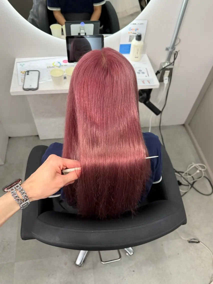 ロング カラー ブリーチ ケアカラー 透明感カラー 髪質改善 カット ヘアカラー トリートメント 髪質改善×縮毛矯正 taichi副店長のヘアスタイル