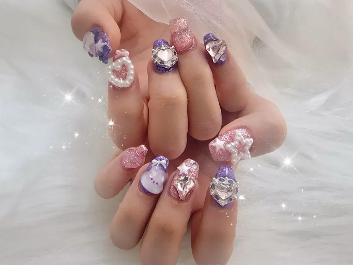 ミディアム ハンドネイル Lili Nail Studio西荻窪店のネイルデザイン