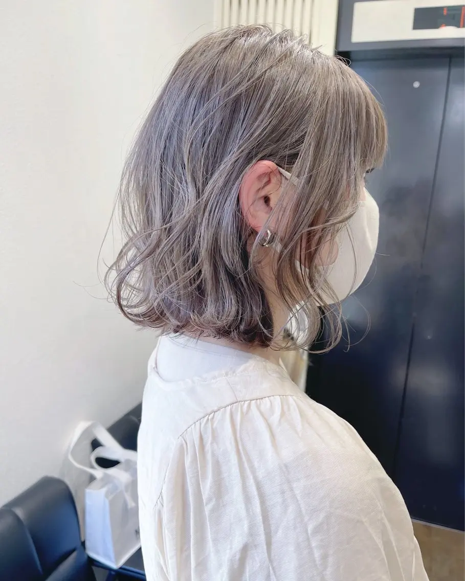 ミディアム カラー グレージュ ミルクティーグレージュ ヘアカラー トリートメント AiM 大名　似合わせカットのヘアスタイル