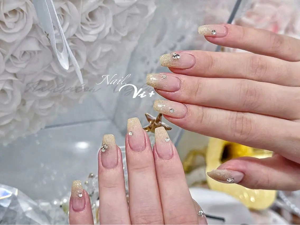 ネイル ハンドネイル ✨Nailsalon Vi+✨のネイルデザイン
