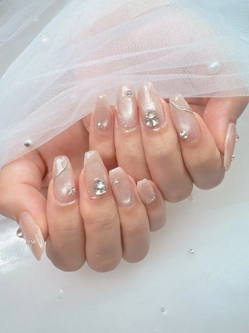 ネイル アートネイル オーロラネイル 長さ出し フットネイル フレンチネイル Queeens nailのネイルデザイン