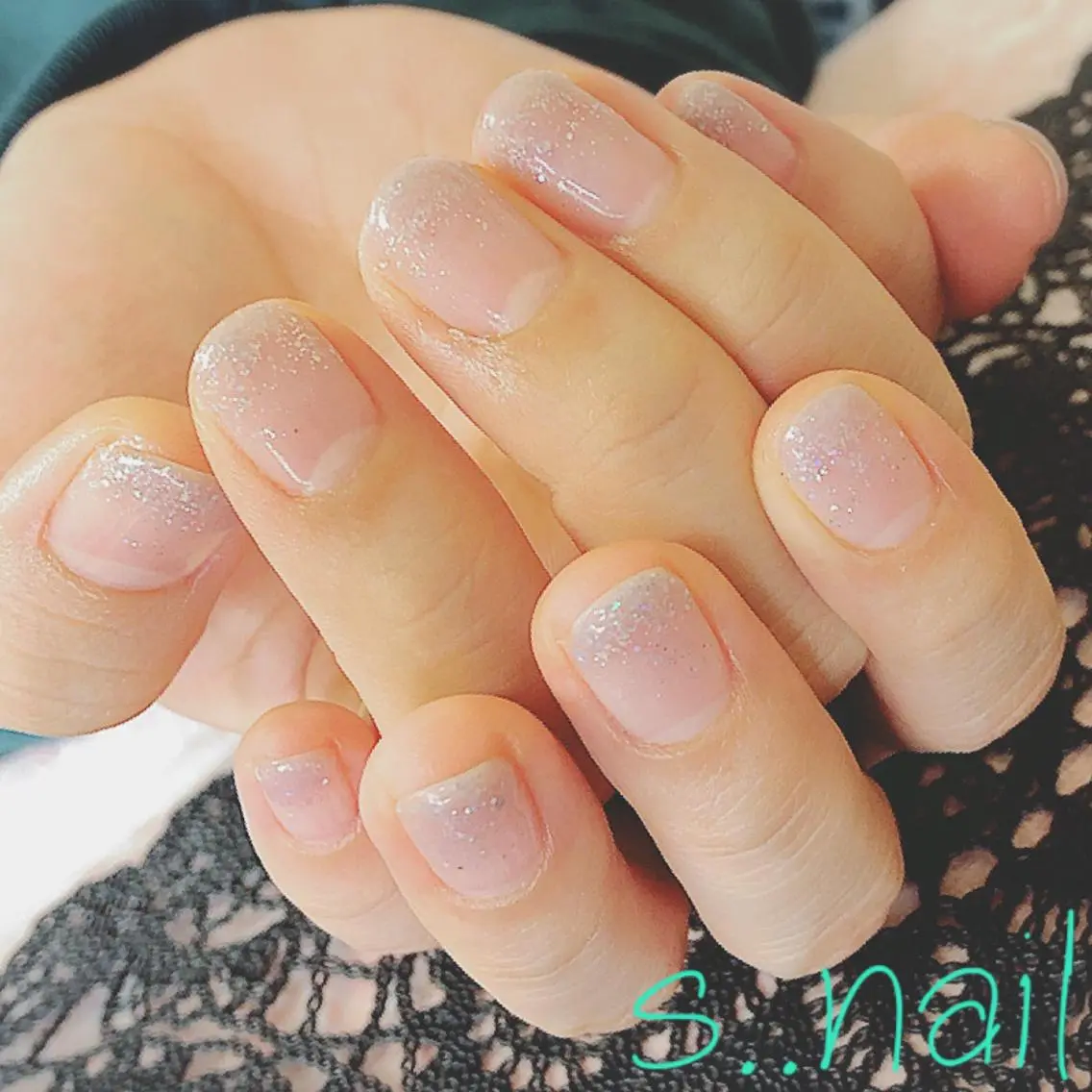 ネイル ラメ(グリッター) ラメグラデーション シルバー s..nail / MORITAのネイルデザイン