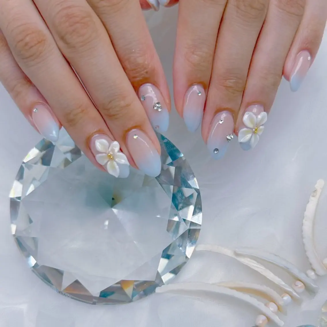 ネイル Romymoon nail帆南☾ ໋のネイルデザイン