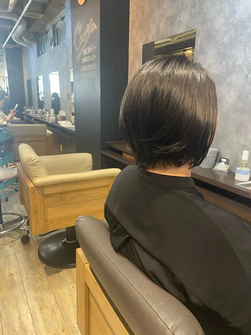 ミディアム カラー ショートボブ ブルーカラー ボブ トリートメント カット ヘアカラー パーマ 縮毛矯正 トリートメント エクステ ヘッドスパ ヘアセット cuore_ miriのヘアスタイル