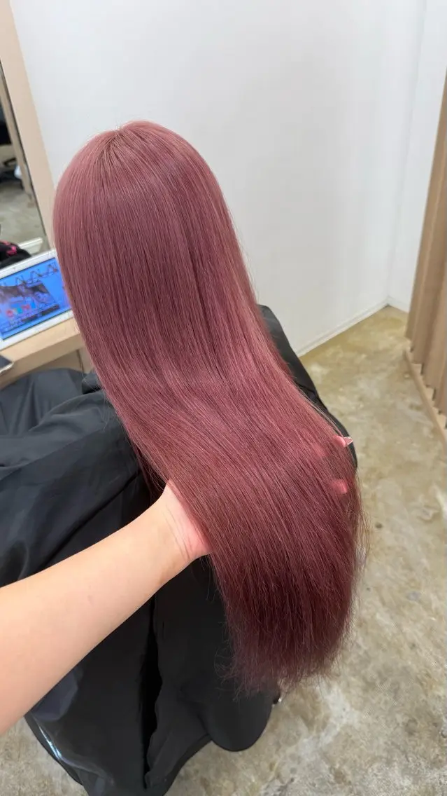 ロング ヘアカラー 艶髪✖️ハイトーン 🫧YURIA🫧のヘアスタイル