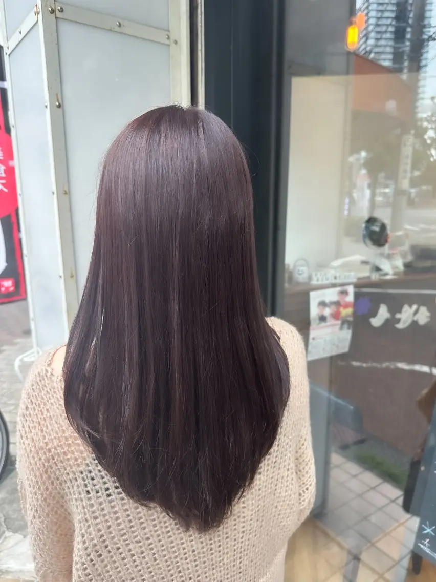 セミロング レイヤーカット よしだ しおりのヘアスタイル