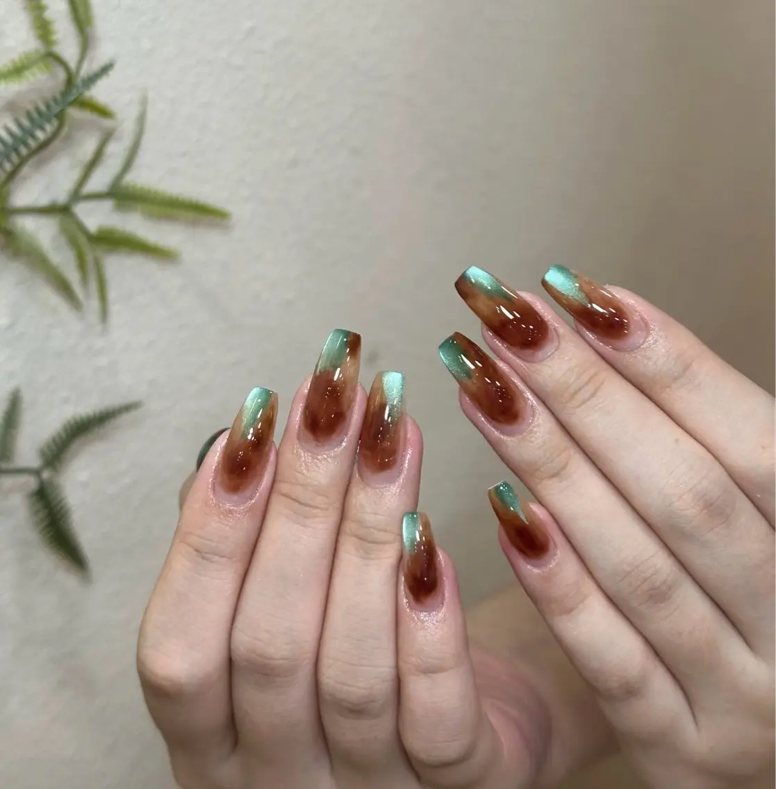 ネイル ニュアンスネイル 朝倉 澪のネイルデザイン