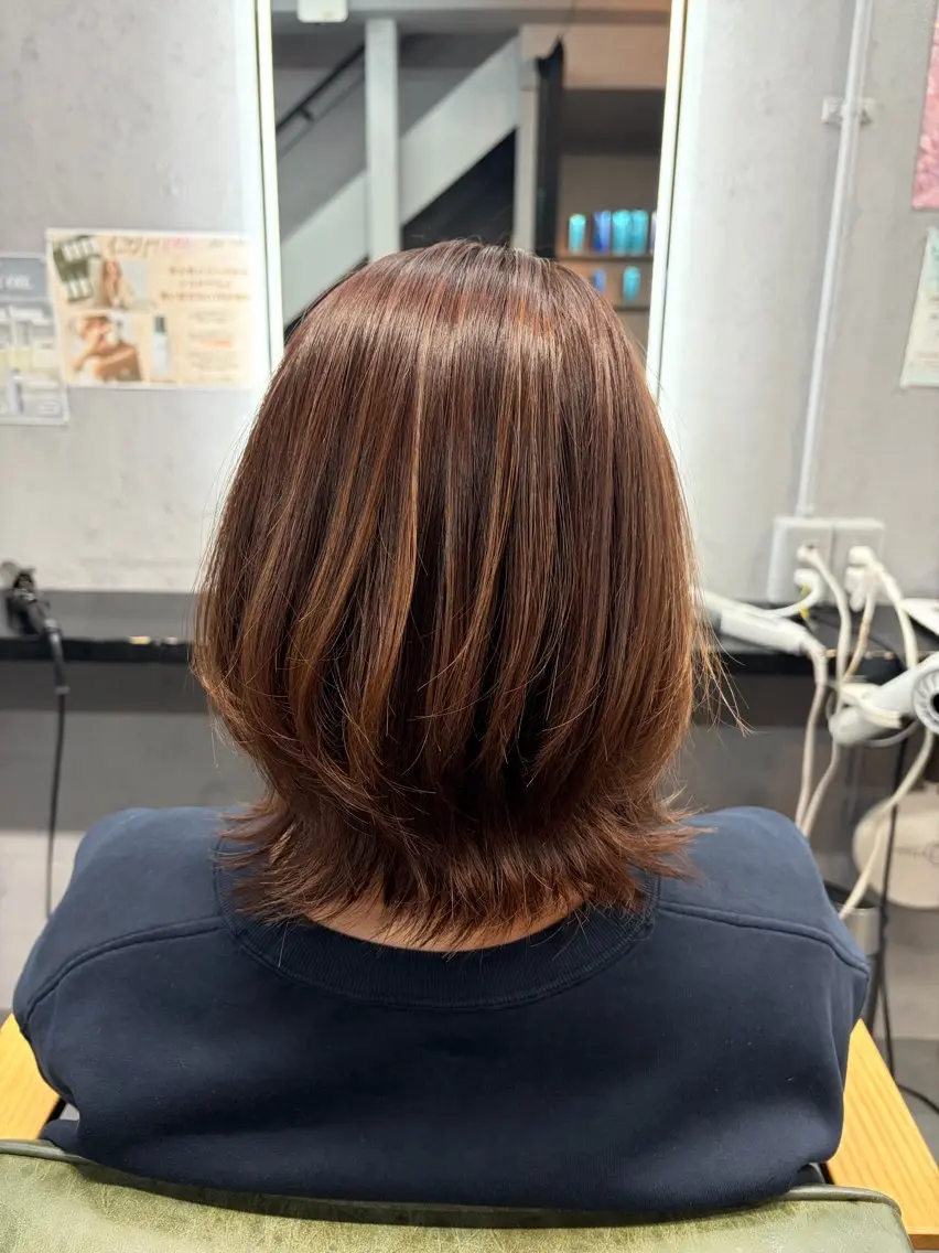 ミディアム カラー やぶかみ りんのヘアスタイル