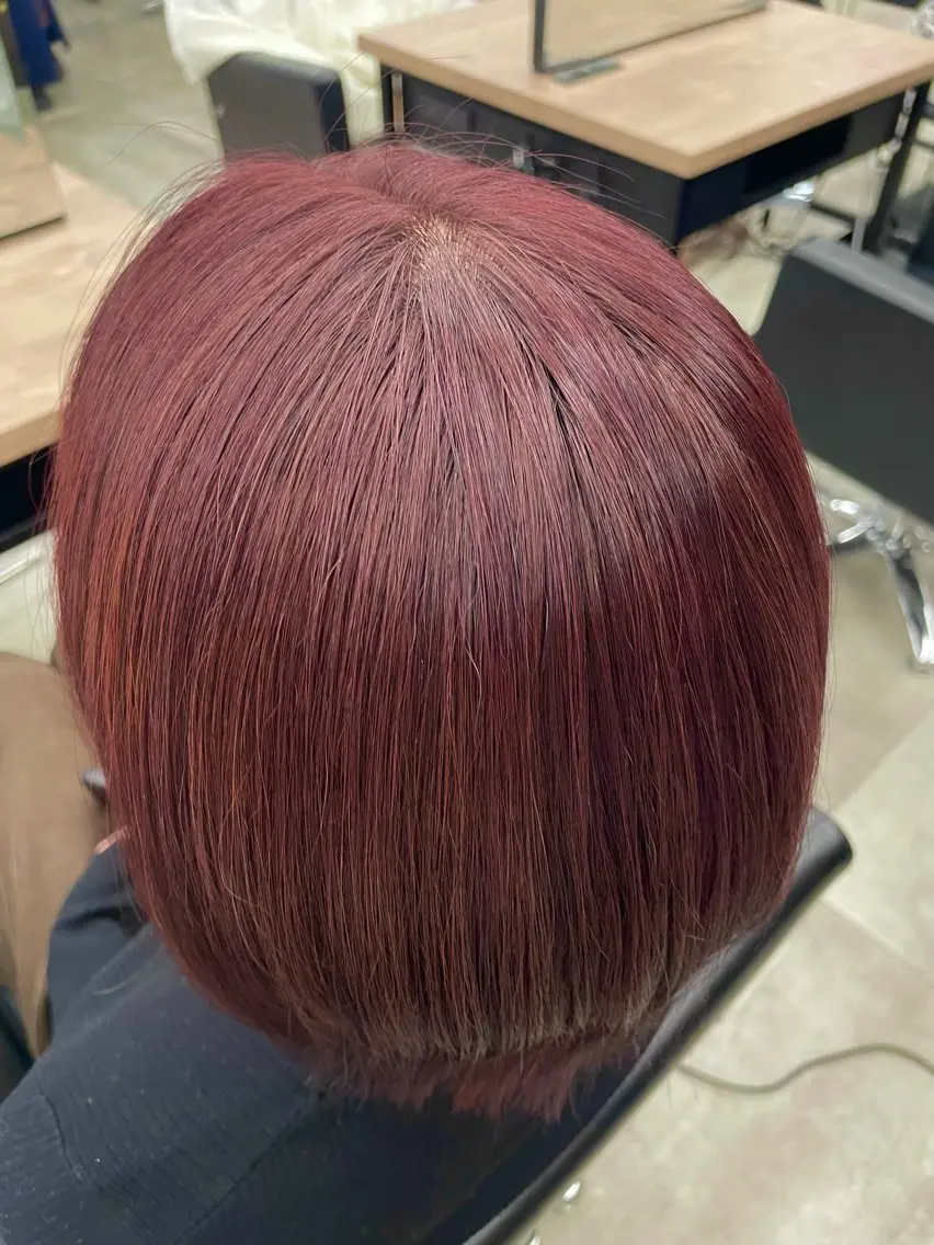 ミディアム カラー ヘアアレンジ ブリーチ ボルドーカラー ブラウンカラー カシス 透明感カラー ヘアカラー トリートメント 🎈ブリーチなし暖色 カラー/レッド/ゆいのヘアスタイル
