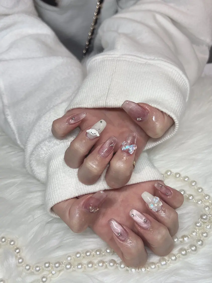 ネイル ハンドネイル ハンドケア eclana🤍 sarinaのネイルデザイン