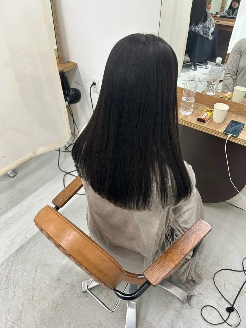 ロング カラー PELEハイトーン shinobuのヘアスタイル