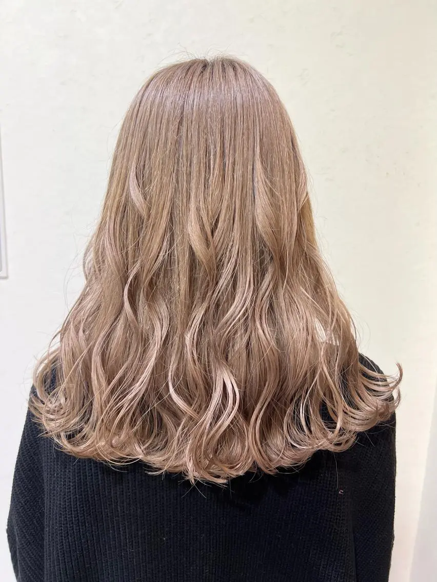 🌼5月限定新規クーポン🌼　カット+全頭ケアブリーチ+カラー+Aujua4stepトリートメントの写真