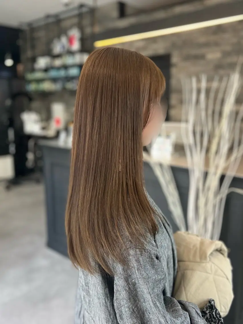 ロング カラー ベージュカラー オリーブベージュ Dia ‎ アキヨシ ミユのヘアスタイル