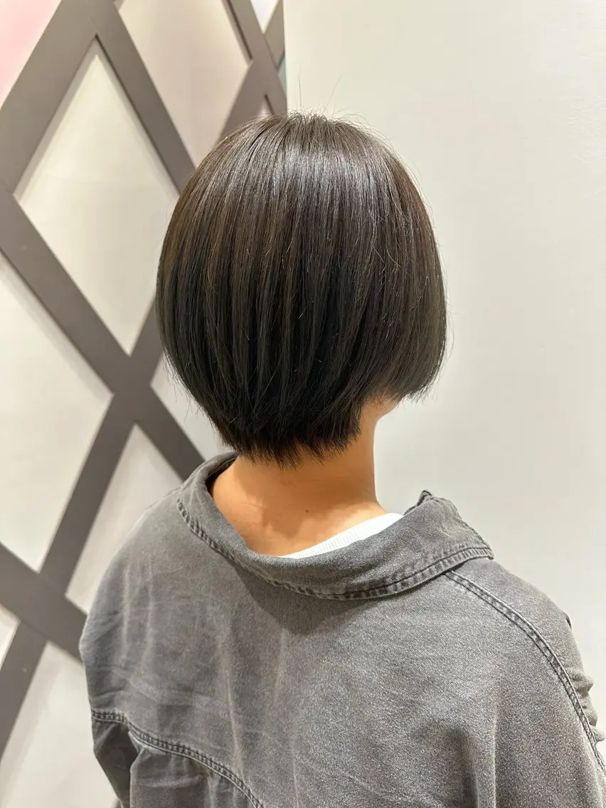 ショート カラー オリーブカラー 【echelle】 あむのヘアスタイル