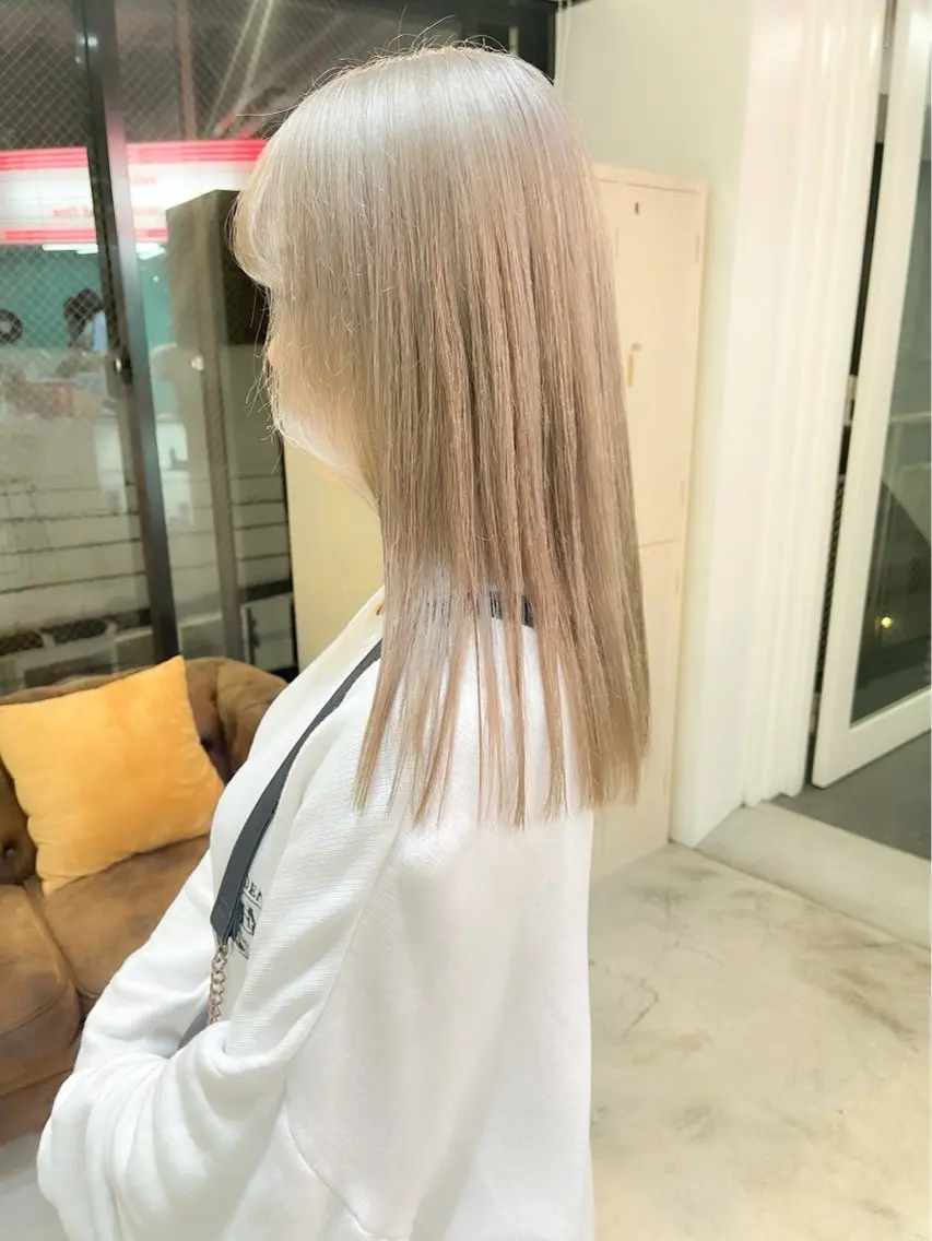 セミロング カラー 菊地 悠汰のヘアスタイル