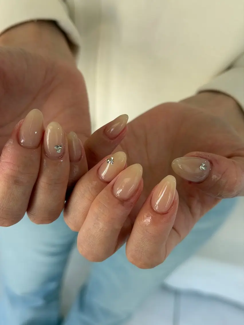 ネイル 持ち込み シンプルネイル ストーンネイル ハンドネイル ハンドケア Charme. NOBUKOのネイルデザイン