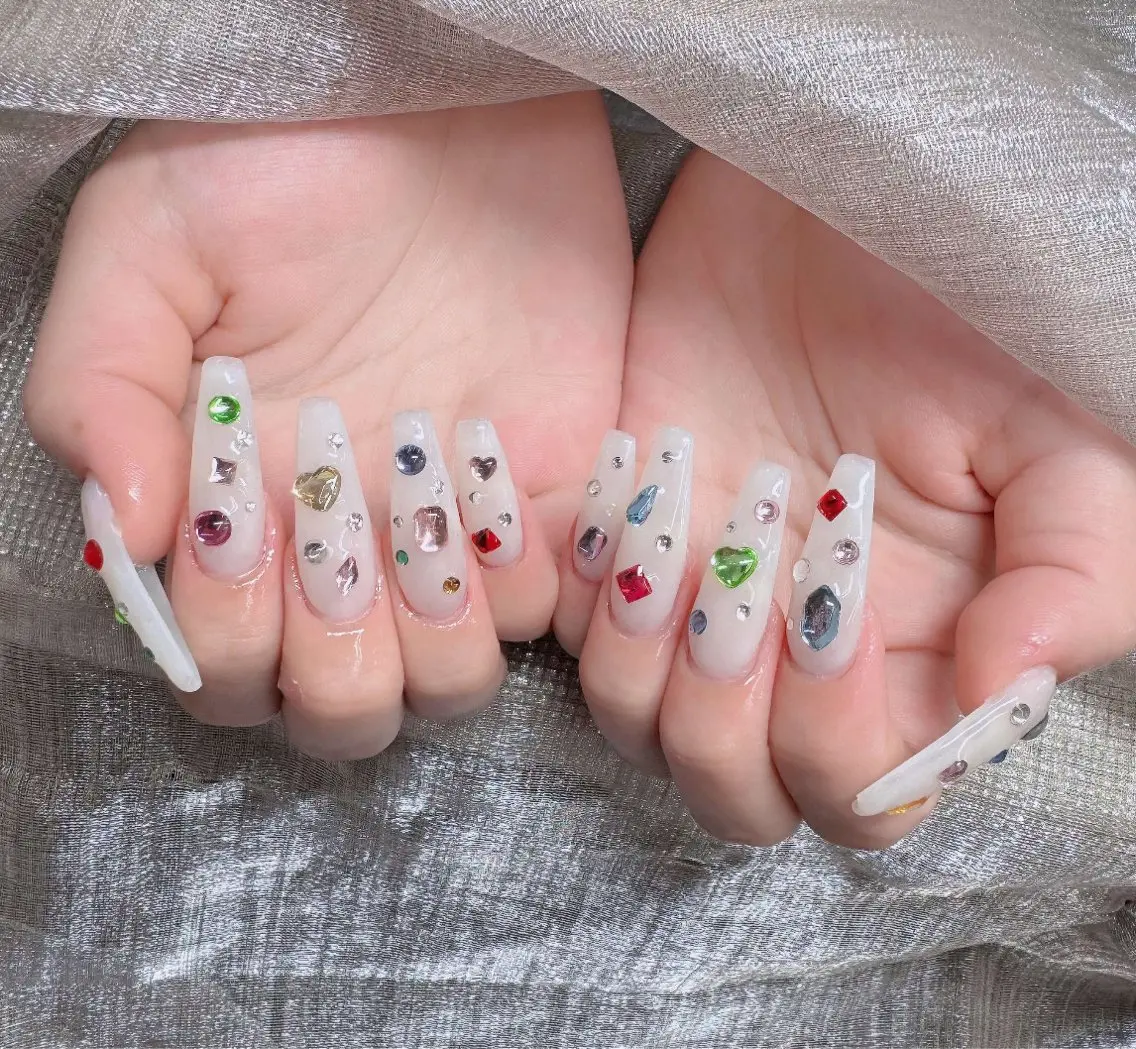 ネイル フレンチネイル ジェルネイル ハロウィン キラキラネイル 韓国ネイル H.baby Nail Salonのネイルデザイン