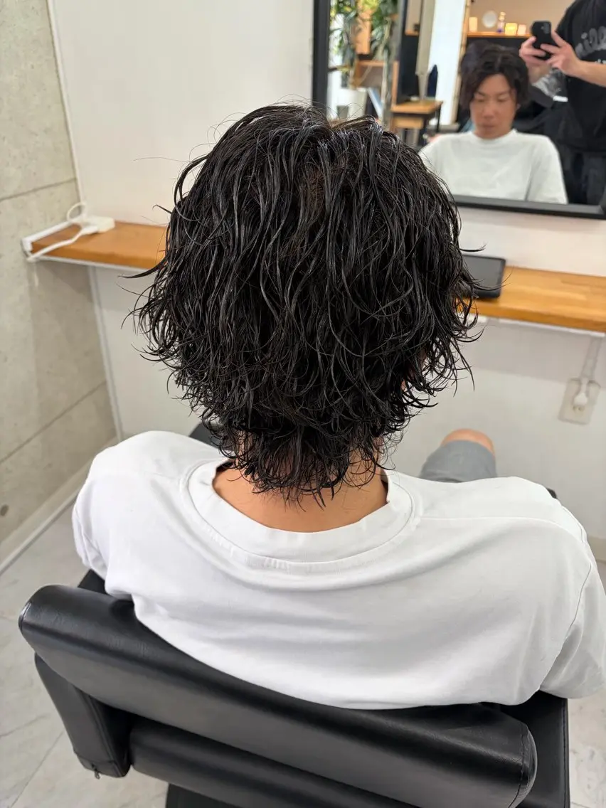 ミディアム パーマ メンズ カット パーマ トリートメント ブリーチ有無Wカラー メンズパーマ大成のヘアスタイル