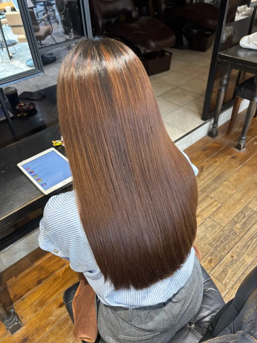 ロング 牧 友梨亜のヘアスタイル