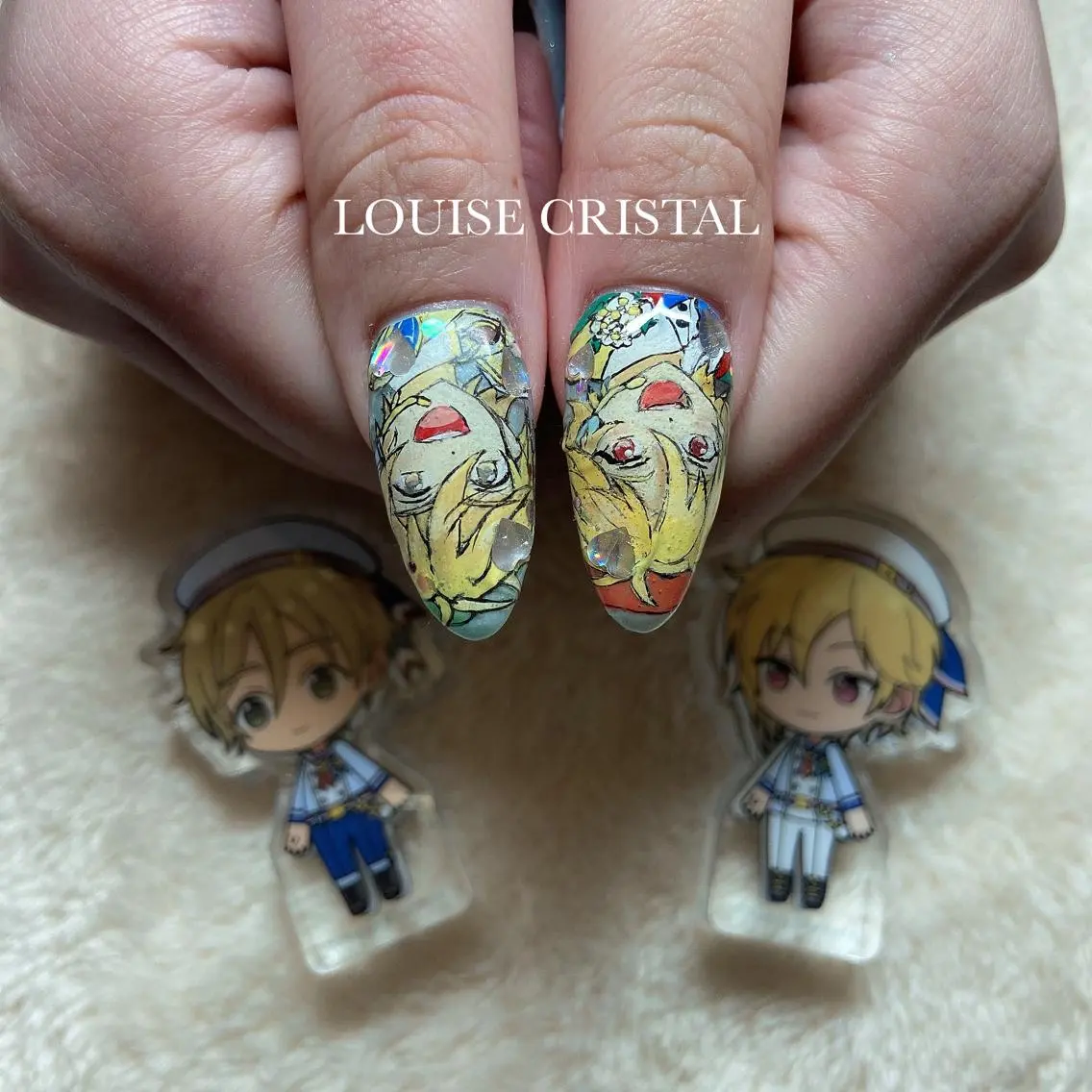 ネイル ハンドネイル LOUISE CRYSTALのネイルデザイン