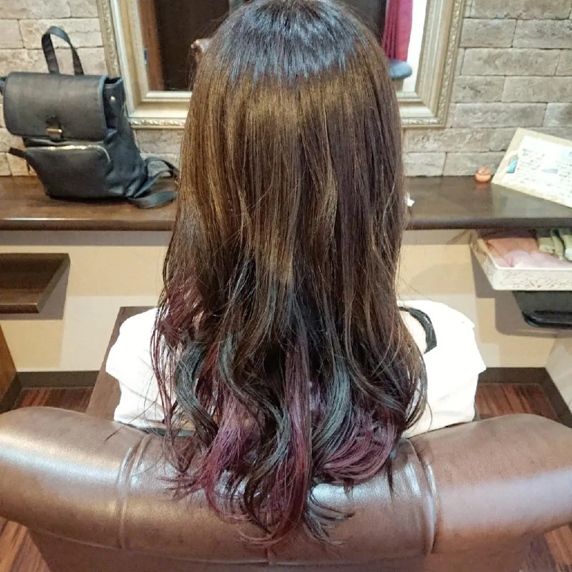 ロング カラー ヘアカラー トリートメント 美髪 カラーリストのヘアスタイル