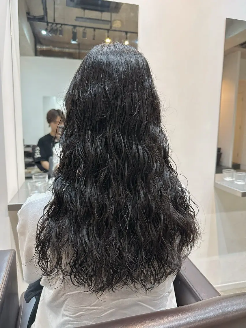 ロング パーマ デジタルパーマ カット パーマ トリートメント 🌀お洒落パーマ / 齋藤大貴🌀のヘアスタイル