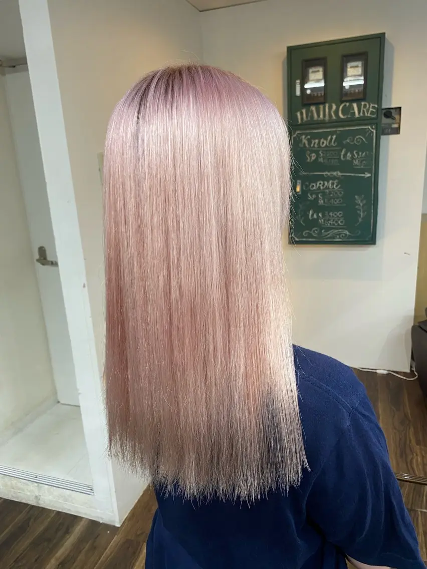 ロング カラー ヘアアレンジ ブリーチ ブロンド ダブルカラー ハイトーンカラー ピンクカラー ヘアカラー トリートメント 🌟🍒ハイトーン 韓国ヘア/ユウミのヘアスタイル
