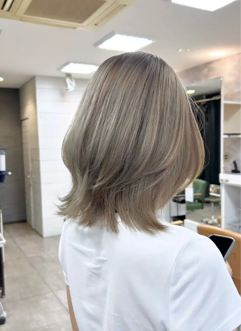 ミディアム カット ヘアカラー レイヤー/艶髪カラー 森本くるみのヘアスタイル