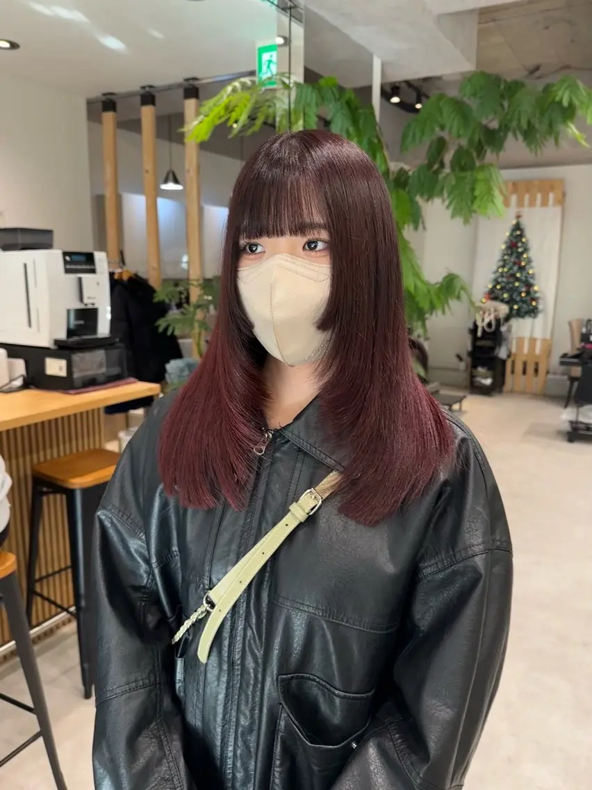 セミロング カラー ブリーチ カット ヘアカラー トリートメント レイヤー/顔まわり カット/地毛風カラーのヘアスタイル