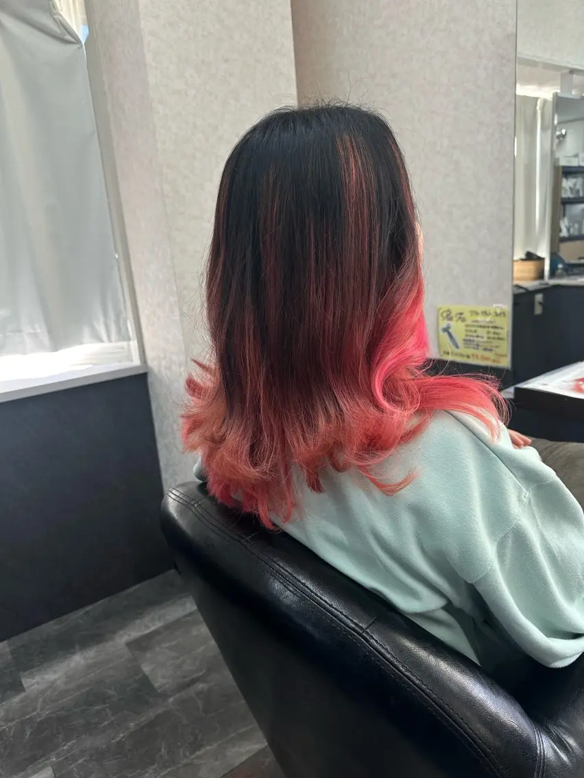 ロング レイヤーカット ヘアカラー エンゼルス美容室斉間 圭司のヘアスタイル