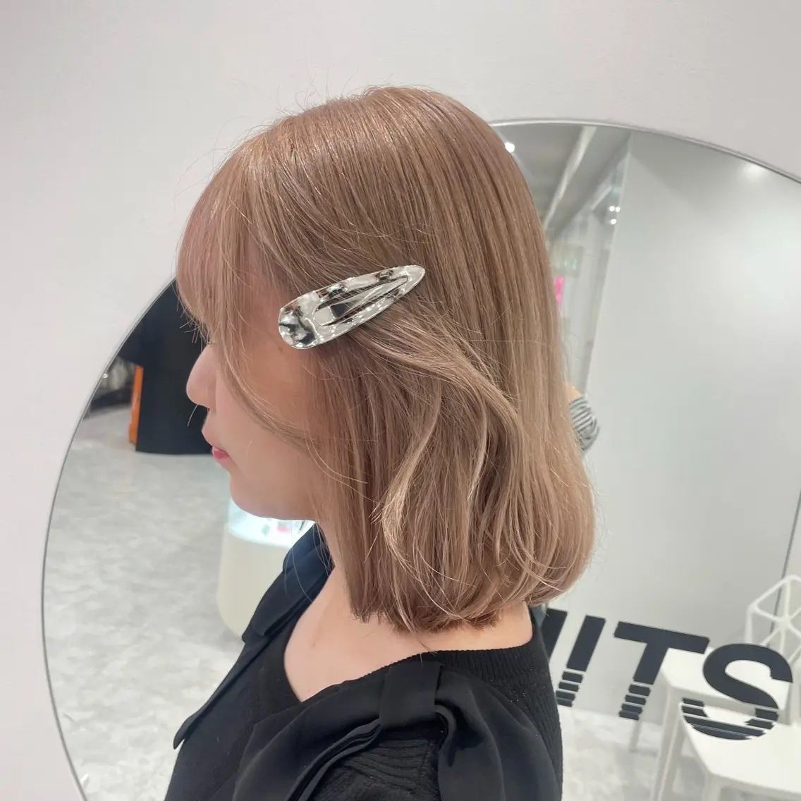 ミディアム カラー ラベンダー💜 グレージュ🩶のヘアスタイル