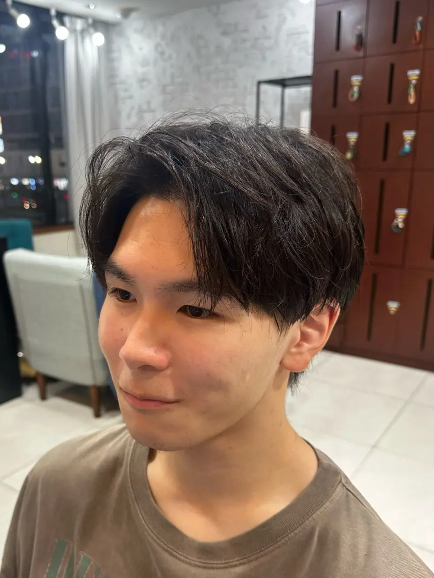 👔メンズカット+ポイントメイク（眉カット付き‼️）の写真