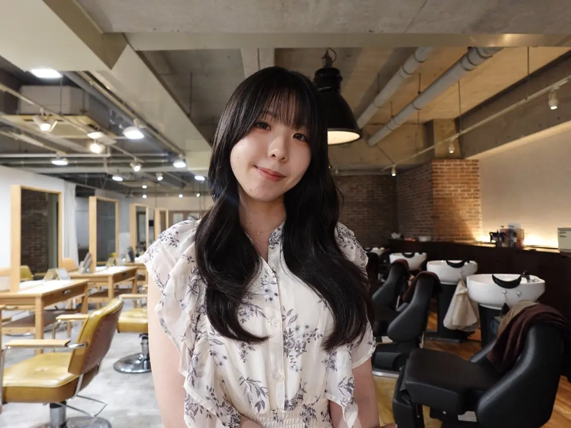 ロング カット トリートメント 韓国風レイヤー× くびれヘア艶髪のヘアスタイル