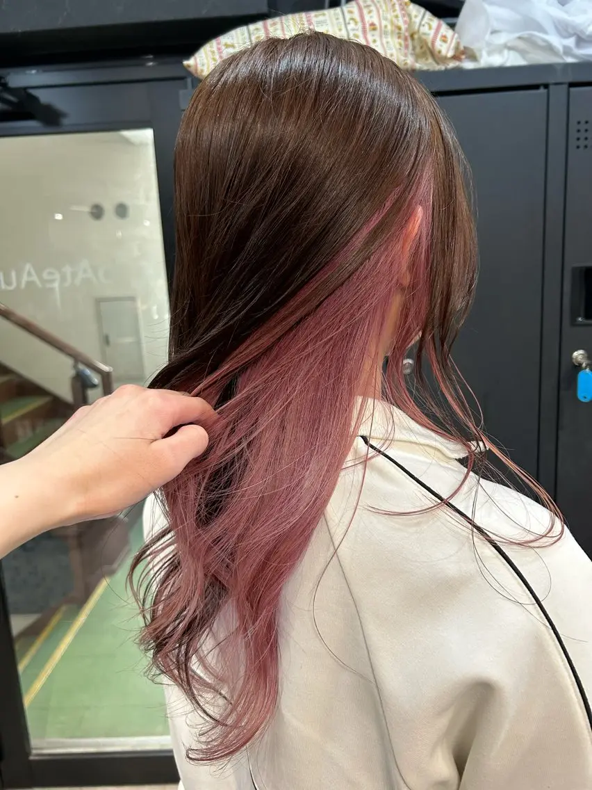 【🔆当日限定🔆】インナーカラー(1ブリーチ)＋トリートメントの写真