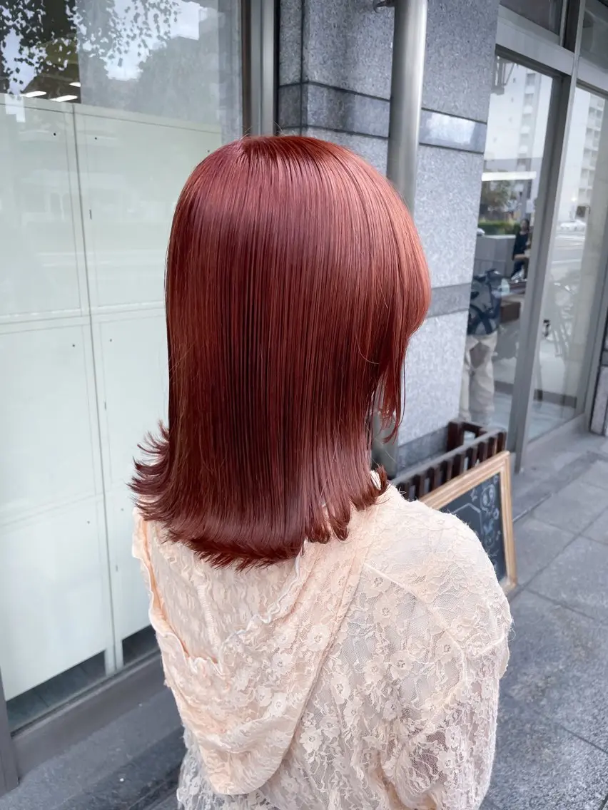 ミディアム カラー オレンジ ピンクカラー ヘアカラー トリートメント イワタ マハ/ minim hairのヘアスタイル