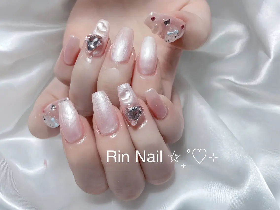 ネイル アートネイル チークネイル ジェルネイル ロングネイル マグネットネイル ハンドネイル Rin Nail 新大久保店のネイルデザイン