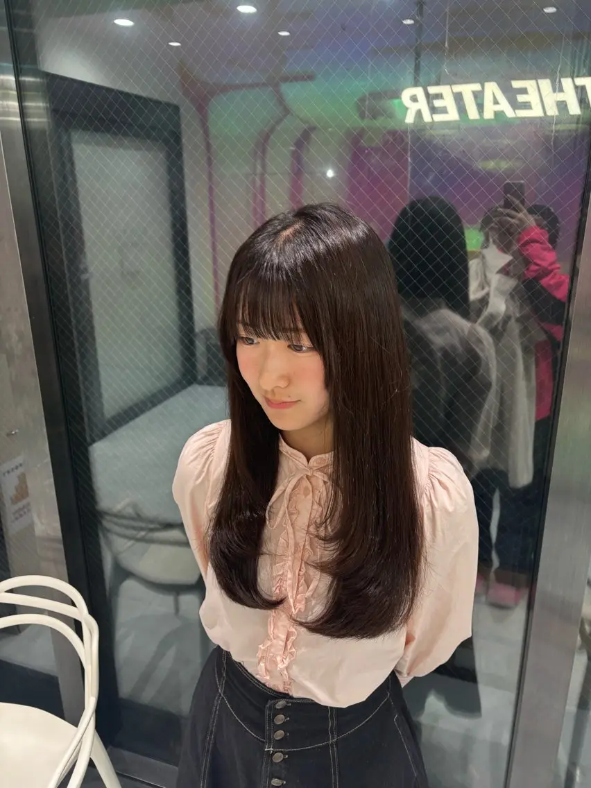ロング レイヤーカット 🪅個性派カラー🪅 つぐみのヘアスタイル