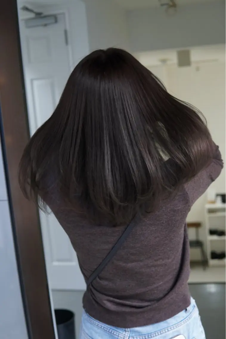 セミロング カラー カット ヘアカラー 縮毛矯正 トリートメント 髪質改善/透明感 松下喬亮のヘアスタイル